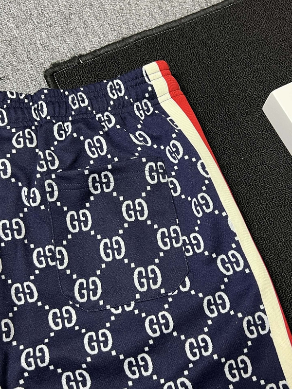 ブランドハーフパンツ角部分ディテール